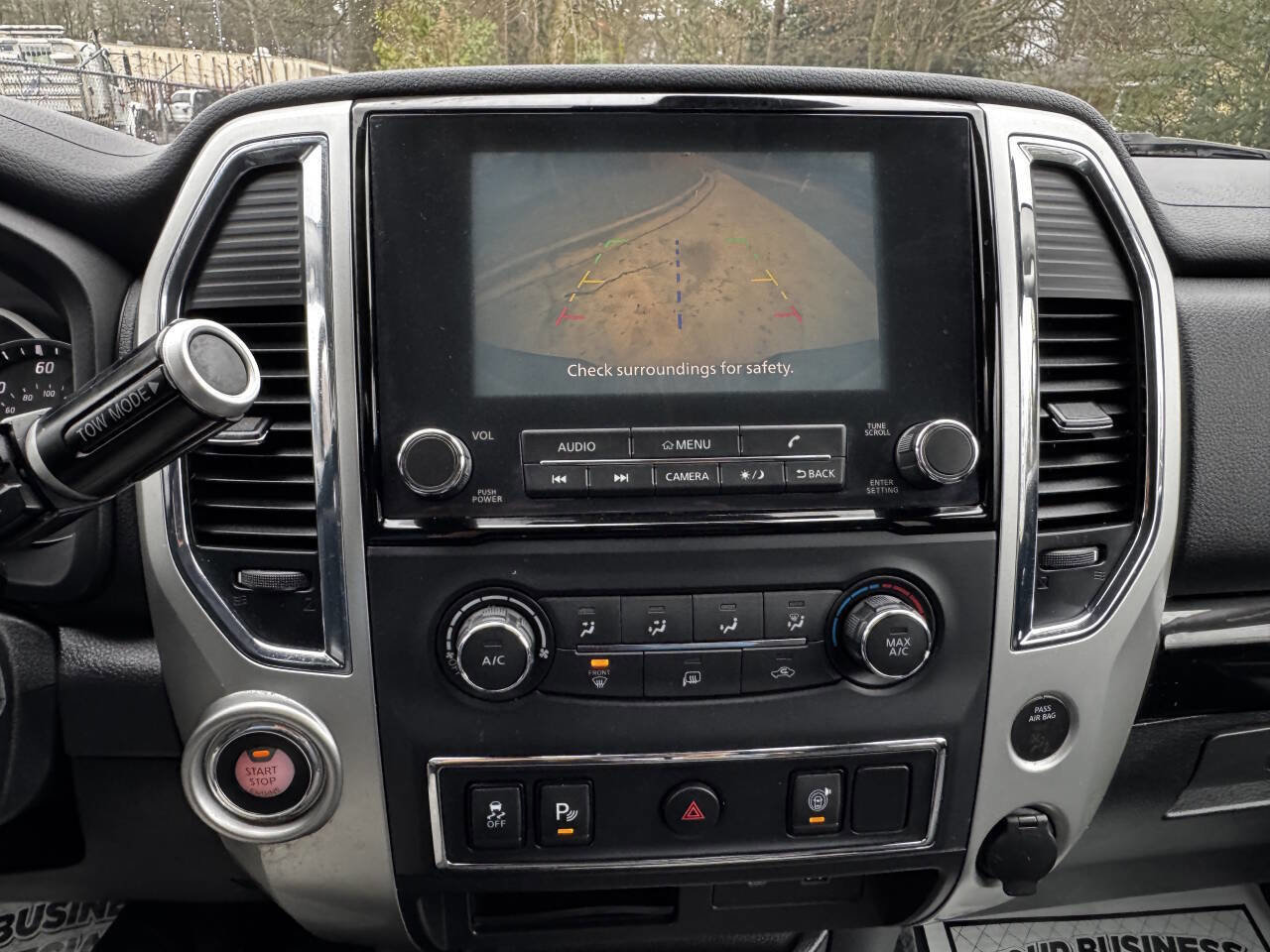 Used 2021 Nissan Titan SV w/ Accessory Utility Package image 15