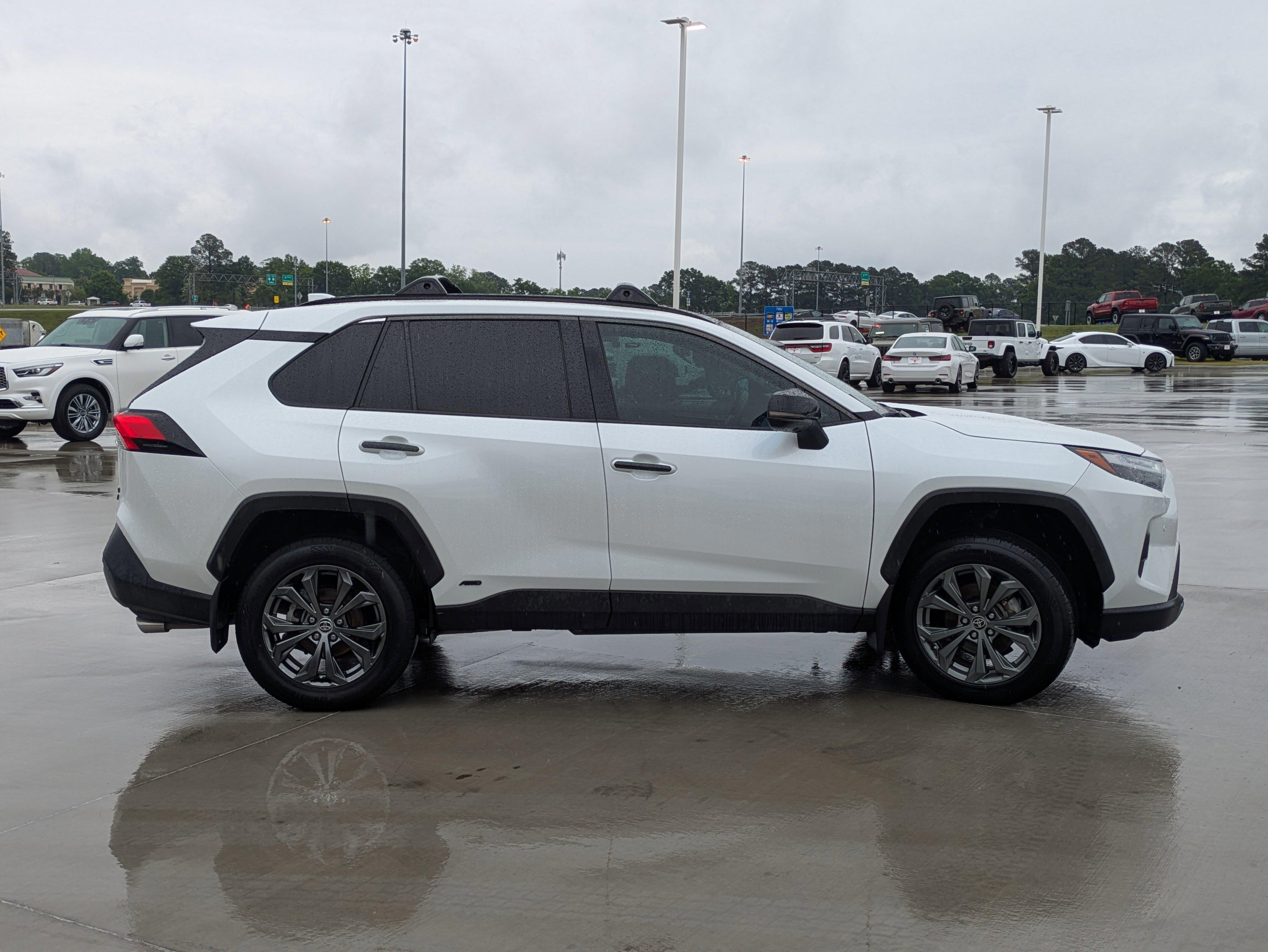 Used 2024 Toyota RAV4 Limited w/ Advanced Technology Package AWD/4WD image 6