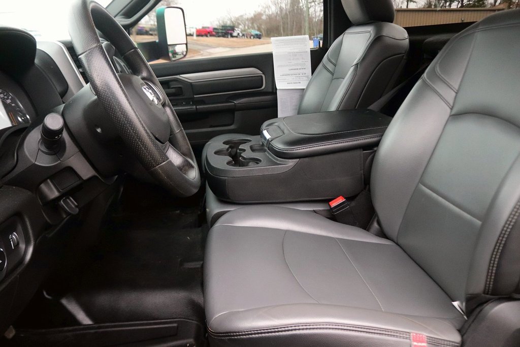 Used 2021 RAM 3500 Tradesman w/ Chrome Appearance Group image 13