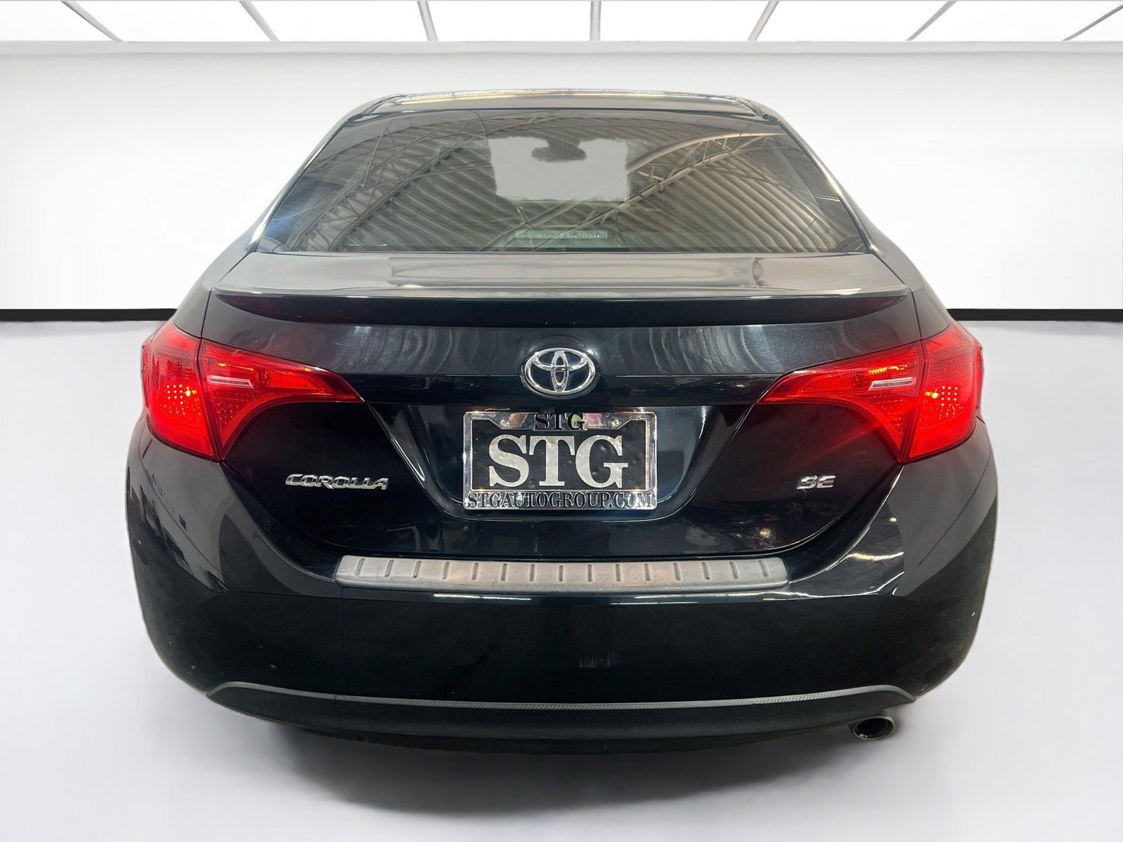 Used 2018 Toyota Corolla SE FWD image 5