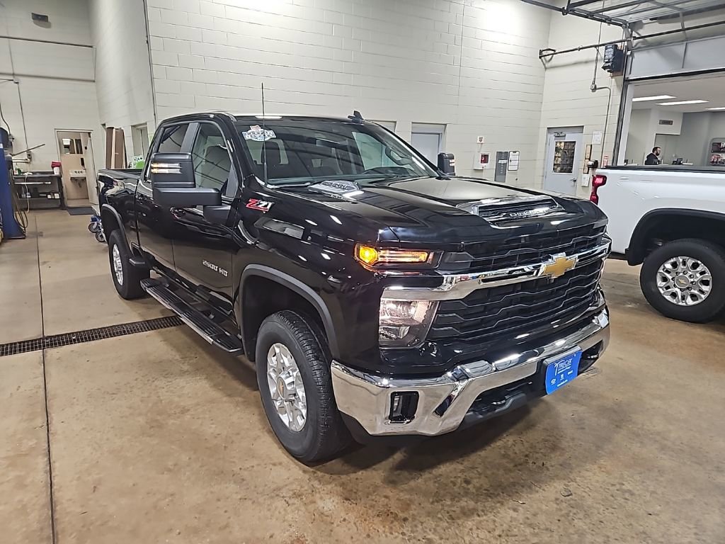 Used 2024 Chevrolet Silverado 2500 LT image 5