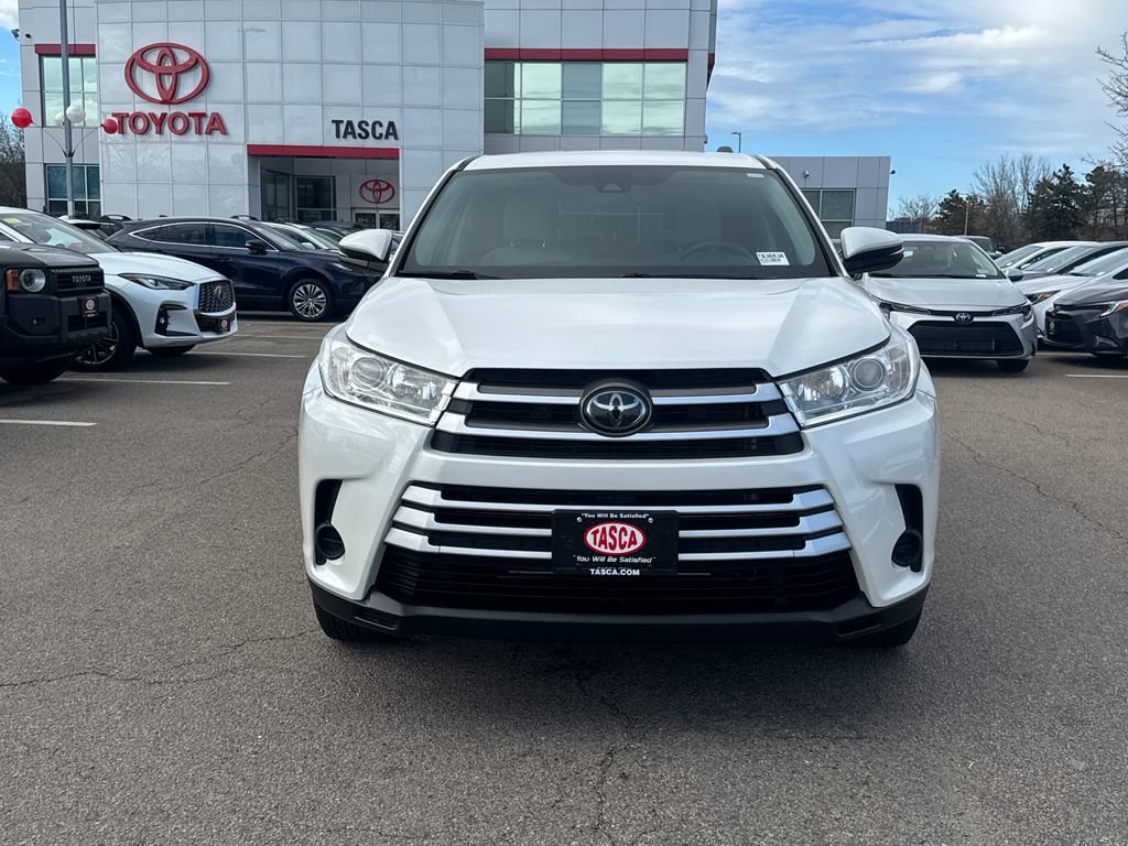 Used 2019 Toyota Highlander LE AWD/4WD video 2