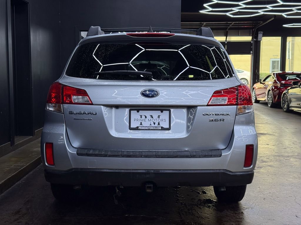 Used 2012 Subaru Outback 3.6R Limited image 8