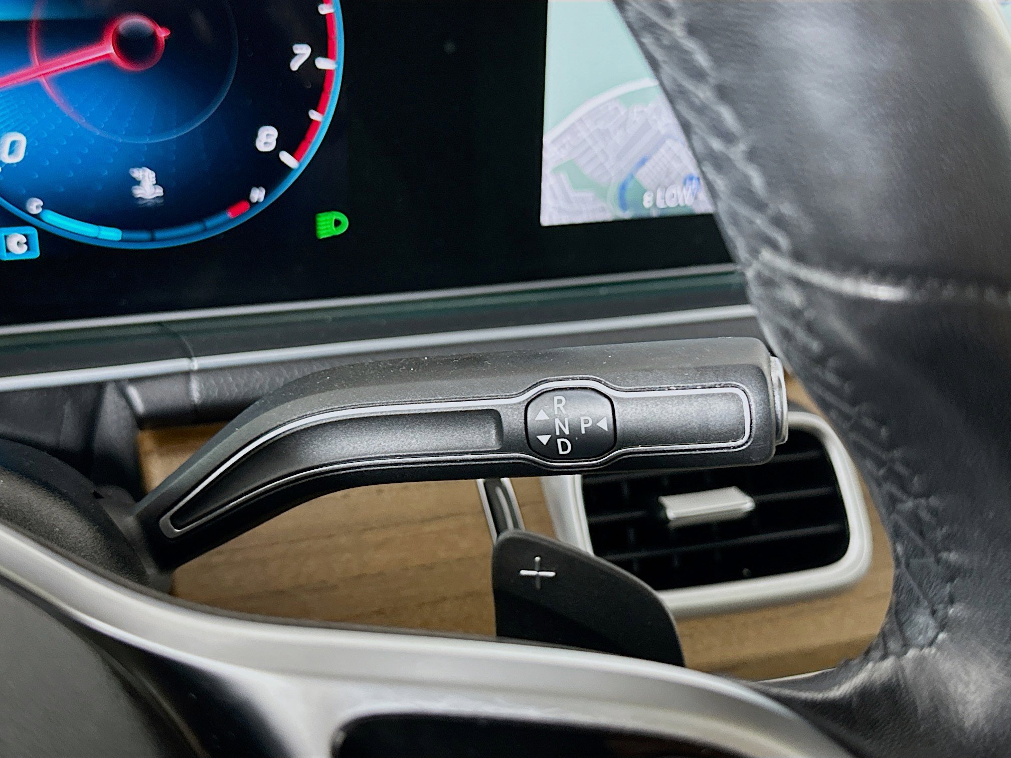 Used 2022 Mercedes-Benz GLE 350 w/ AMG Line Exterior image 24