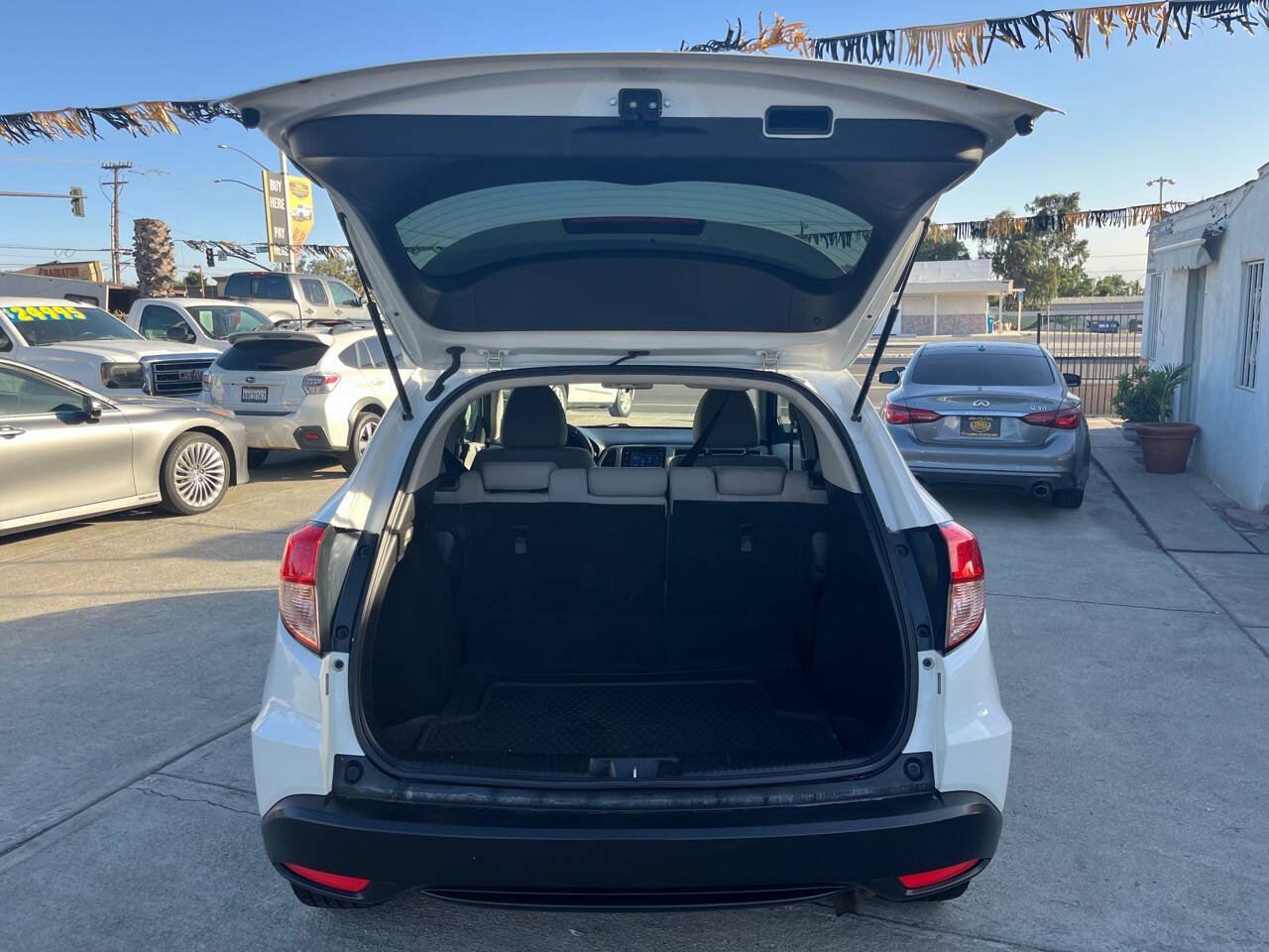 Used 2016 Honda HR-V EX image 19