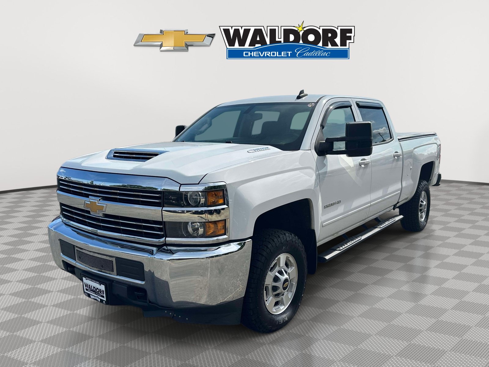 Used 2017 Chevrolet Silverado 2500 LT AWD/4WD image 3
