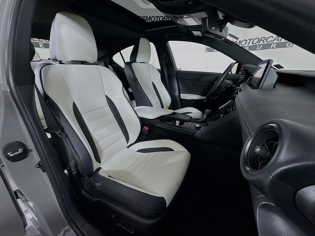 Used 2025 Lexus IS 350 F Sport image 28