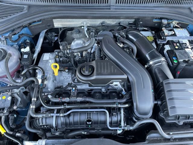 Used 2025 Volkswagen Jetta SE FWD image 30