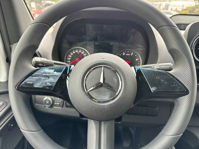 New 2025 Mercedes-Benz Sprinter 2500 image 21