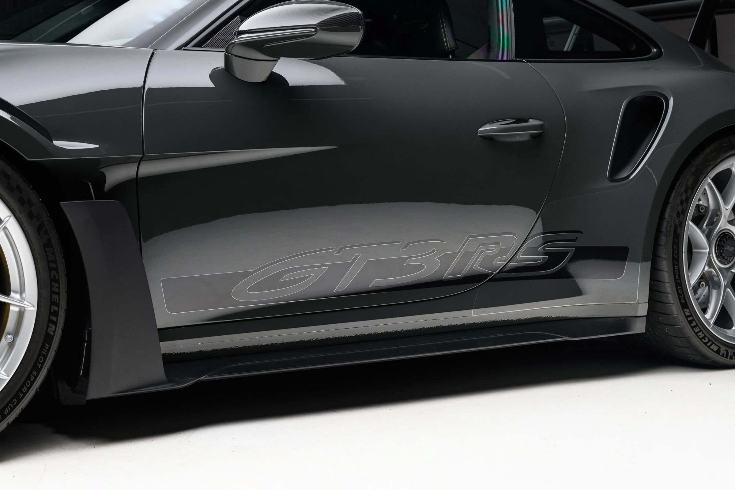 Used 2024 Porsche 911 GT3 RS RWD image 9