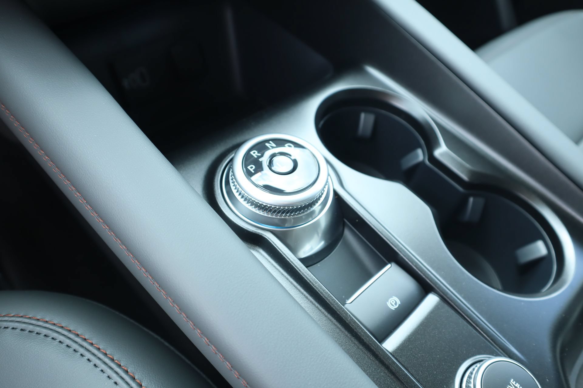 New 2026 Ford Explorer Active w/ Active Comfort Package RWD image 9