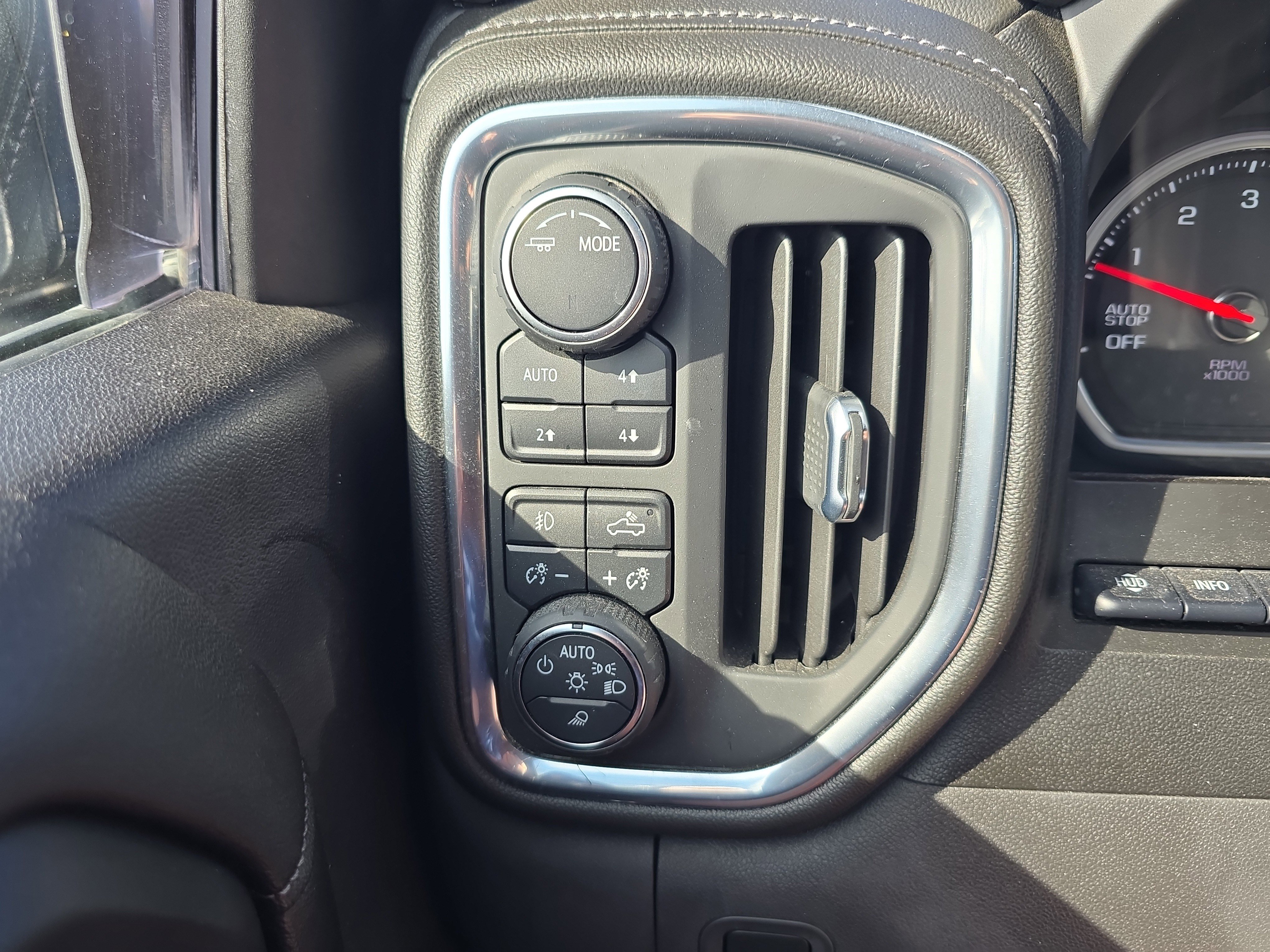 Used 2021 Chevrolet Silverado 1500 High Country w/ Technology Package image 23