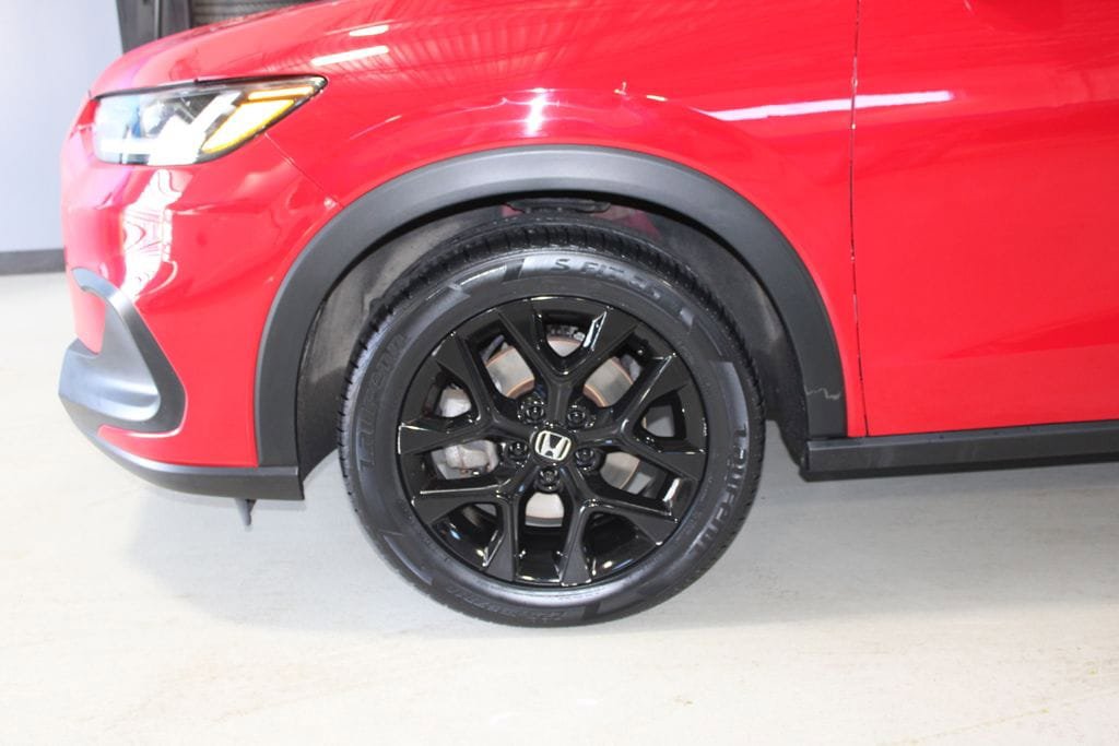 Used 2023 Honda HR-V Sport image 4