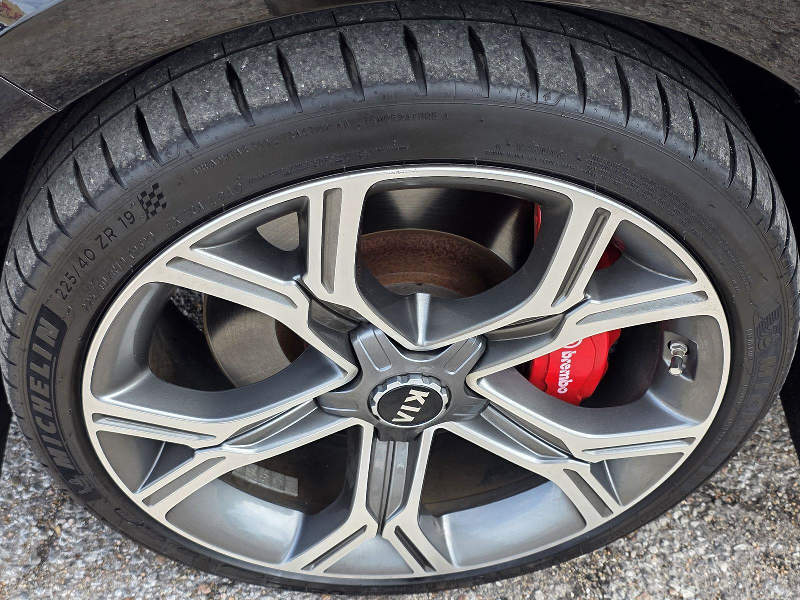 Used 2020 Kia Stinger GT1 AWD/4WD image 45