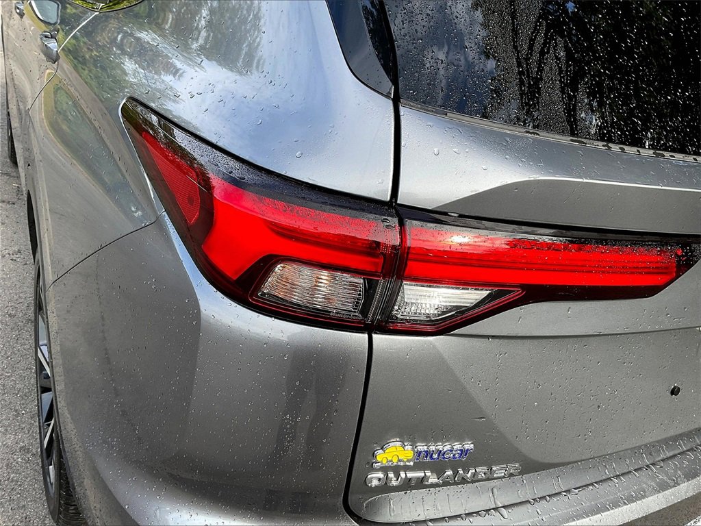 Used 2024 Mitsubishi Outlander SE image 33