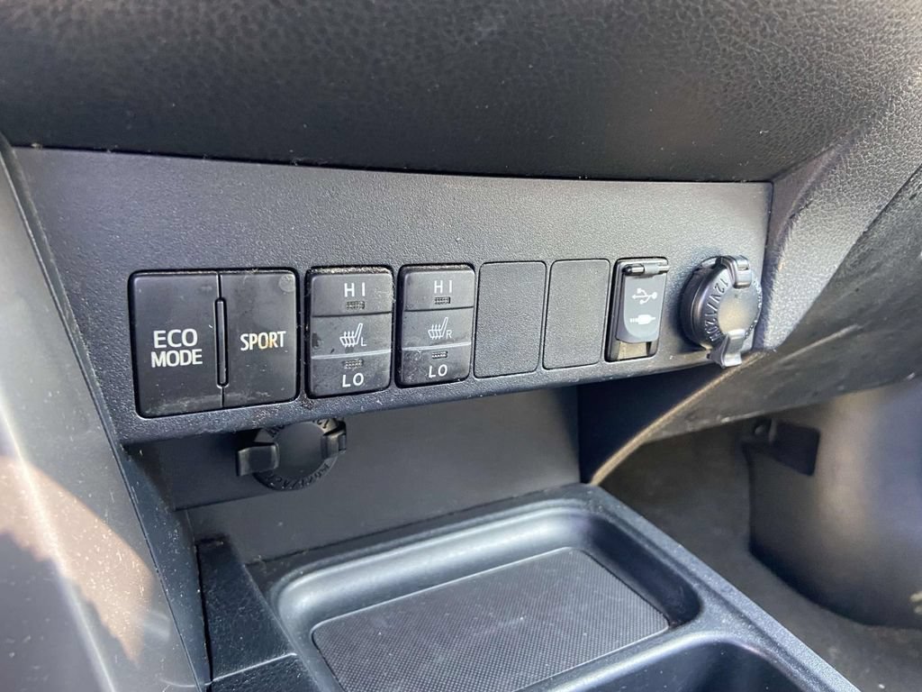 Used 2017 Toyota RAV4 Limited FWD image 24