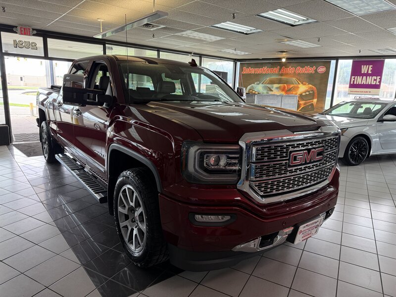 Used 2016 GMC Sierra 1500 Denali w/ Enhanced Driver Alert Package AWD/4WD image 4