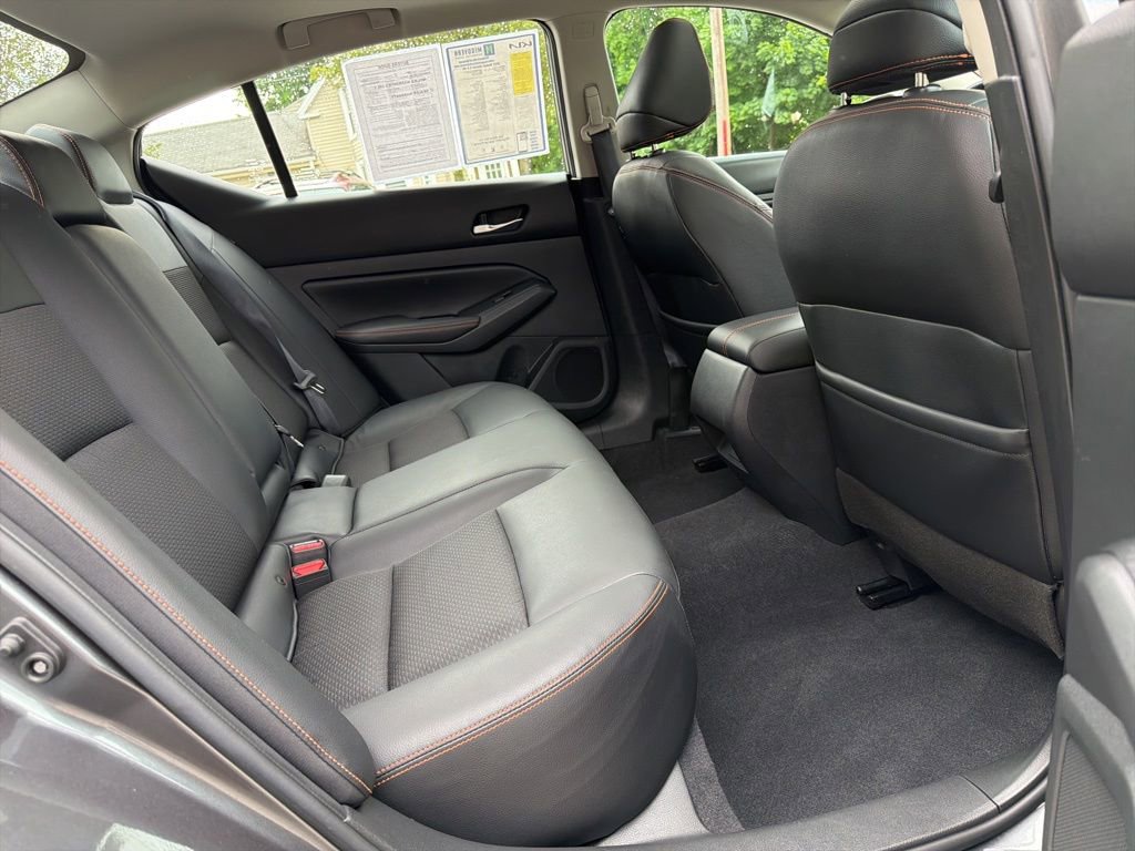 Used 2021 Nissan Altima 2.5 SR w/ SR Premium Package AWD/4WD image 26
