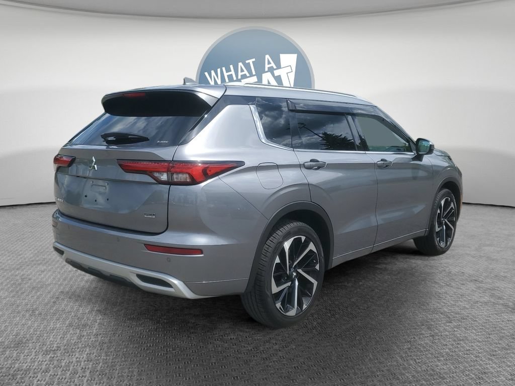 Used 2022 Mitsubishi Outlander SEL AWD/4WD image 3