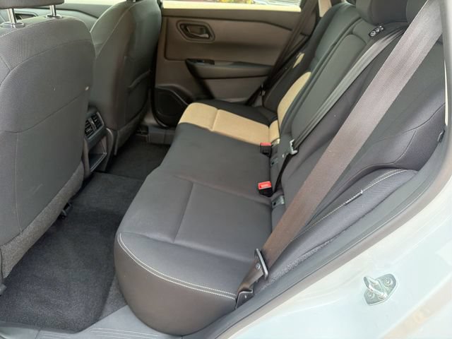 Used 2024 Nissan Rogue S AWD/4WD image 25