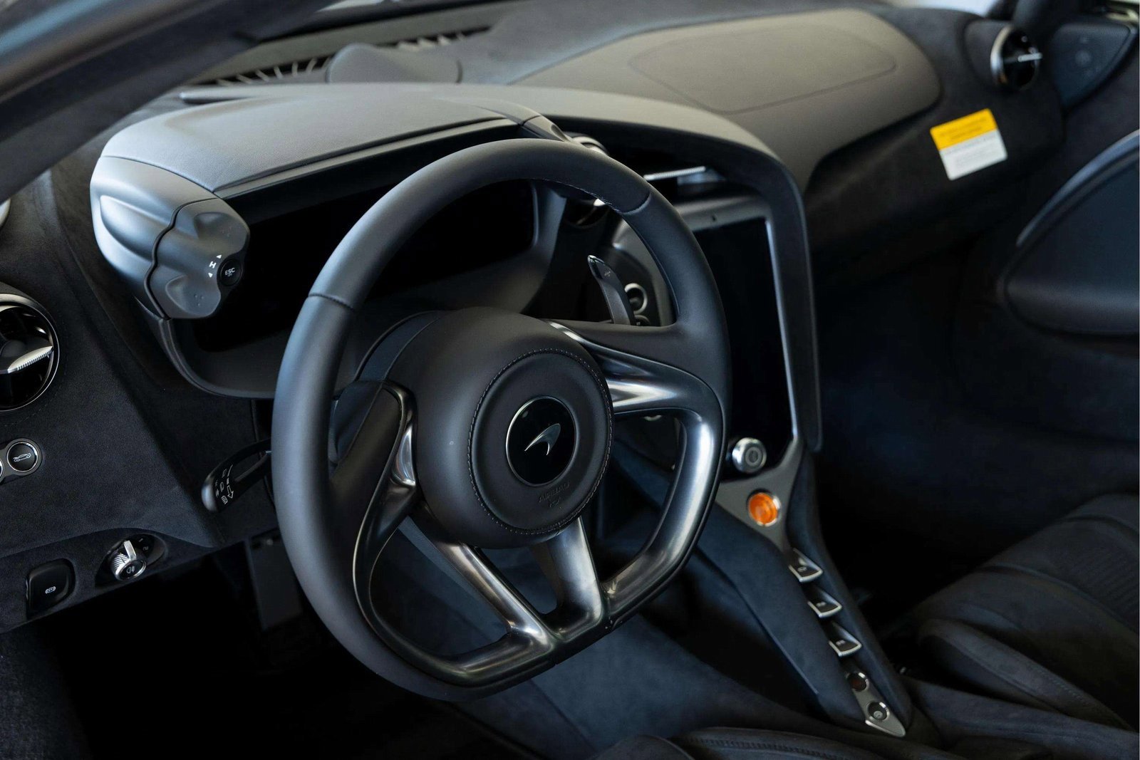 New 2026 McLaren 750S image 28