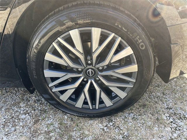 New 2025 Nissan Altima 2.5 SV w/ SV Premium Package image 14