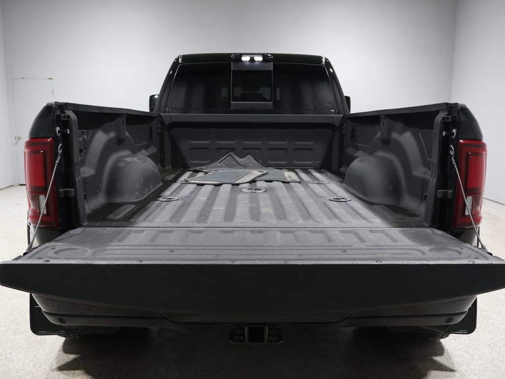 Used 2025 RAM 3500 Limited image 6