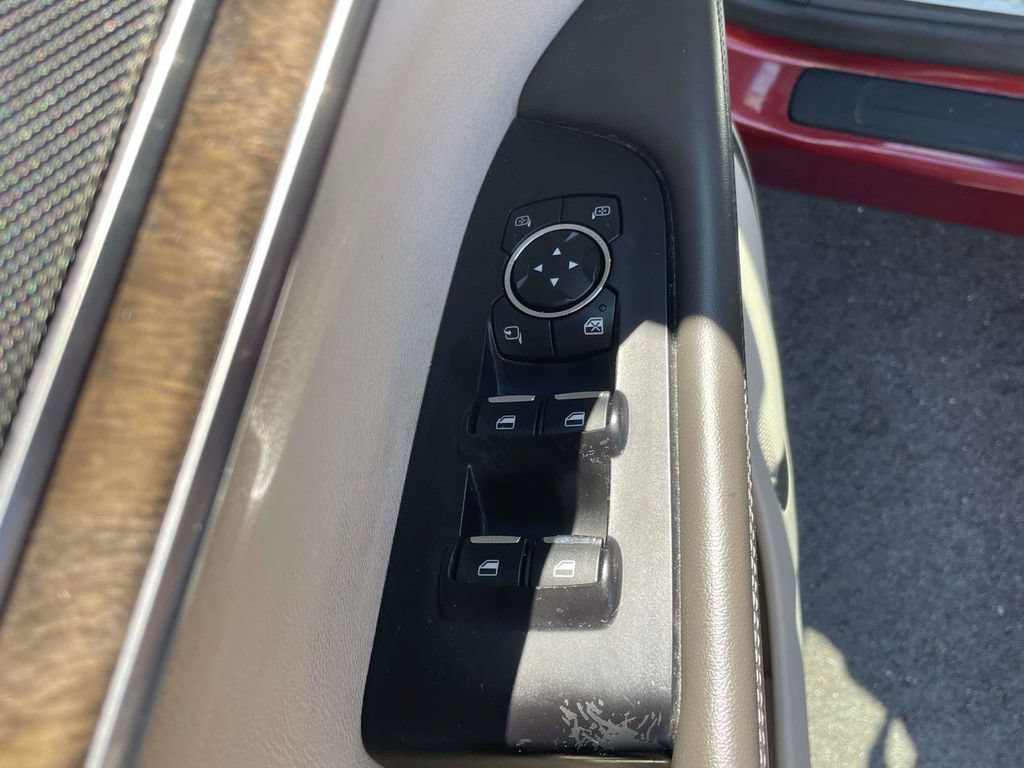 Used 2019 Lincoln Nautilus Select FWD image 16