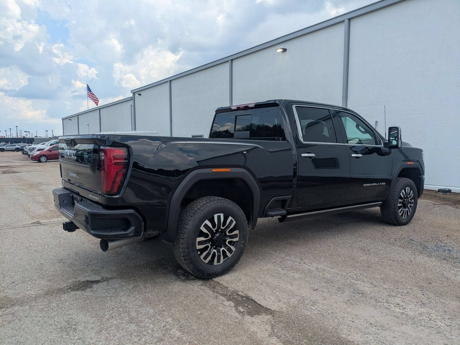 New 2026 GMC Sierra 2500 Denali Ultimate AWD/4WD image 6