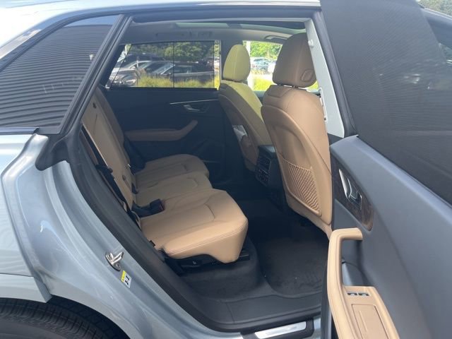 New 2025 Audi Q8 Premium Plus image 32