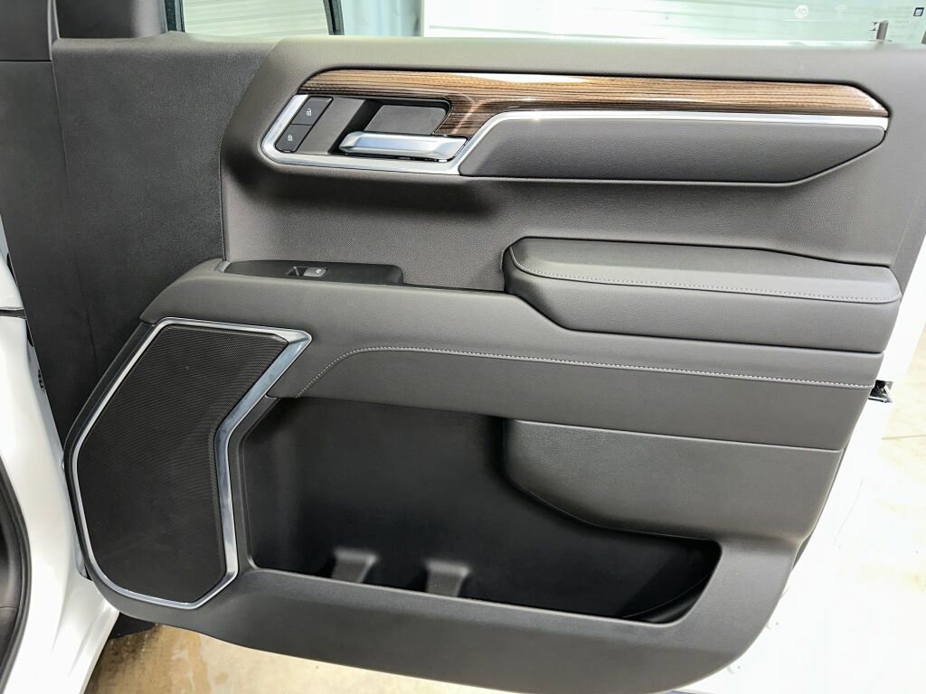 Used 2023 Chevrolet Silverado 1500 LT image 31