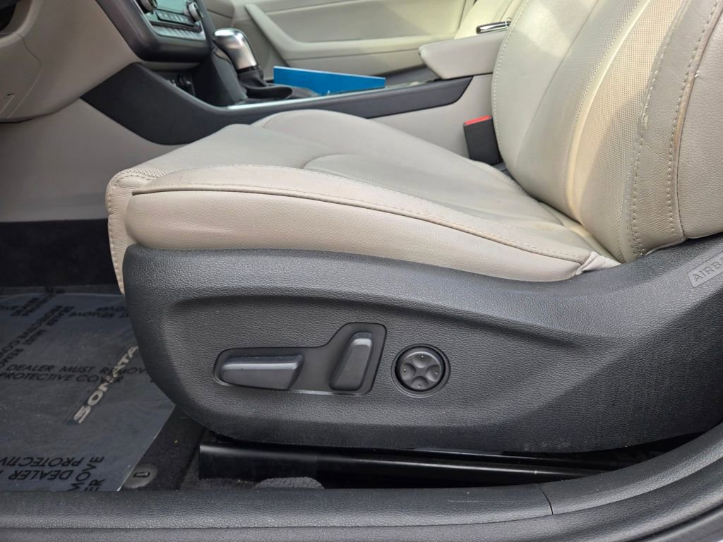 Used 2018 Hyundai Sonata Limited w/ Limited Ultimate Package 03 FWD image 25