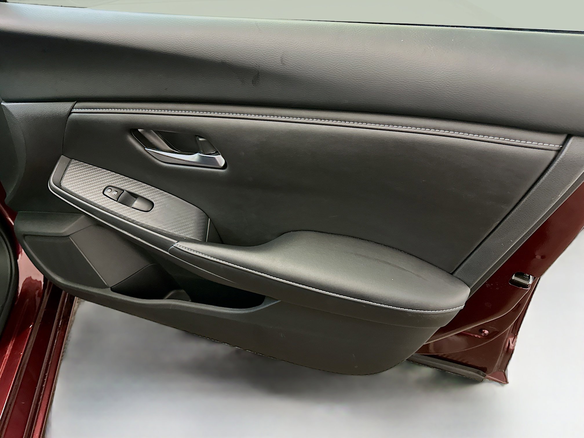 Used 2024 Nissan Sentra SV image 32