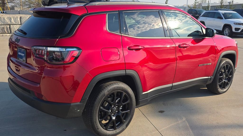 New 2026 Jeep Compass Latitude image 5