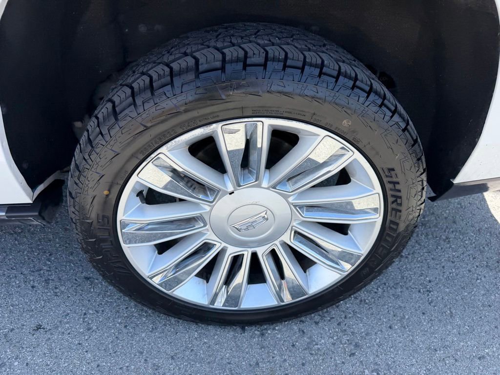 Used 2016 Cadillac Escalade ESV Platinum AWD/4WD image 12
