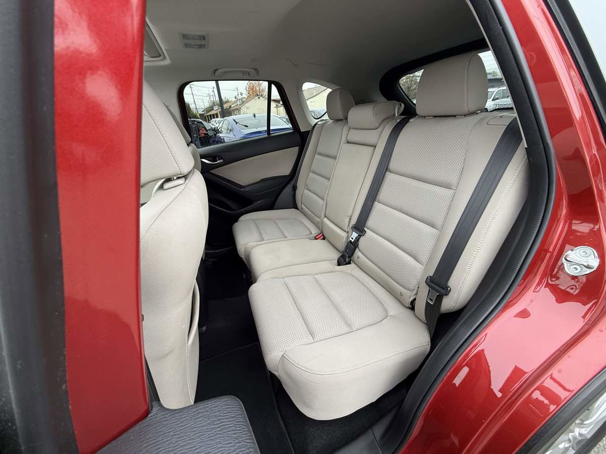 Used 2016 MAZDA CX-5 Touring w/ Bose/Moonroof Package image 6