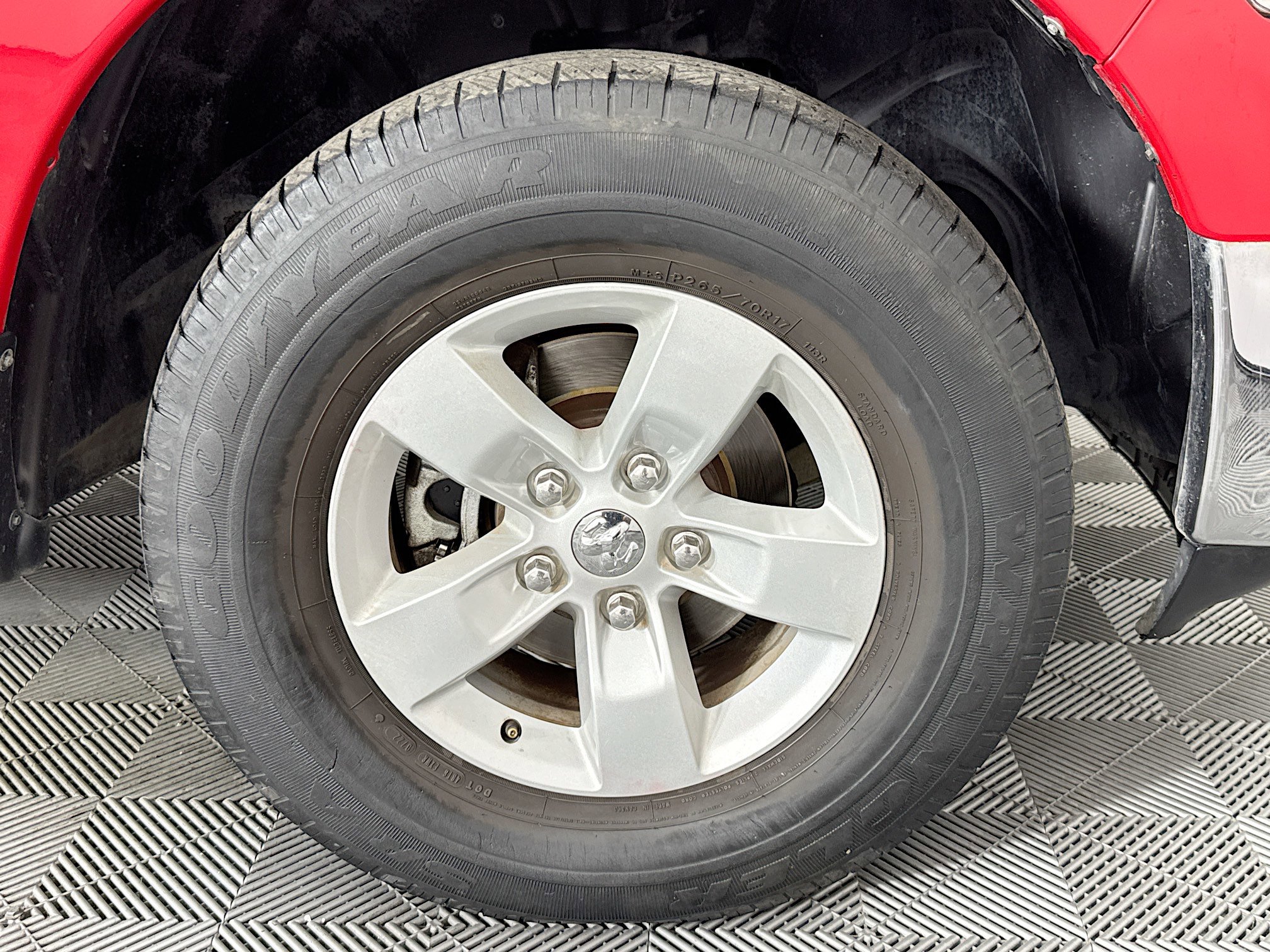 Used 2019 RAM 1500 Classic SLT RWD image 30
