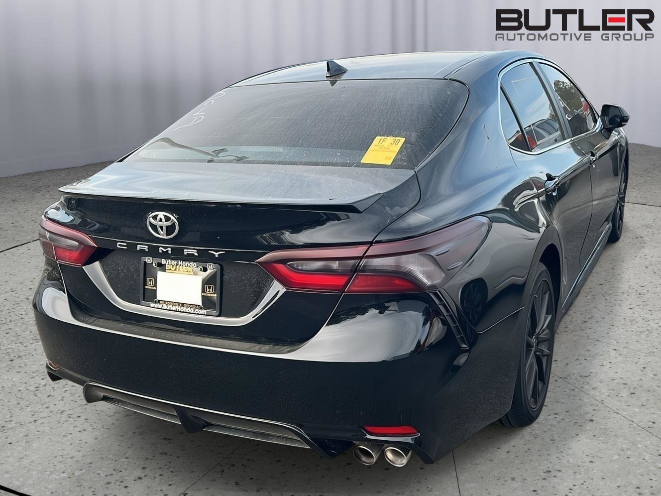 Used 2021 Toyota Camry SE image 8