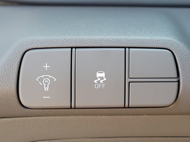 New 2026 Hyundai Elantra Sport FWD image 20