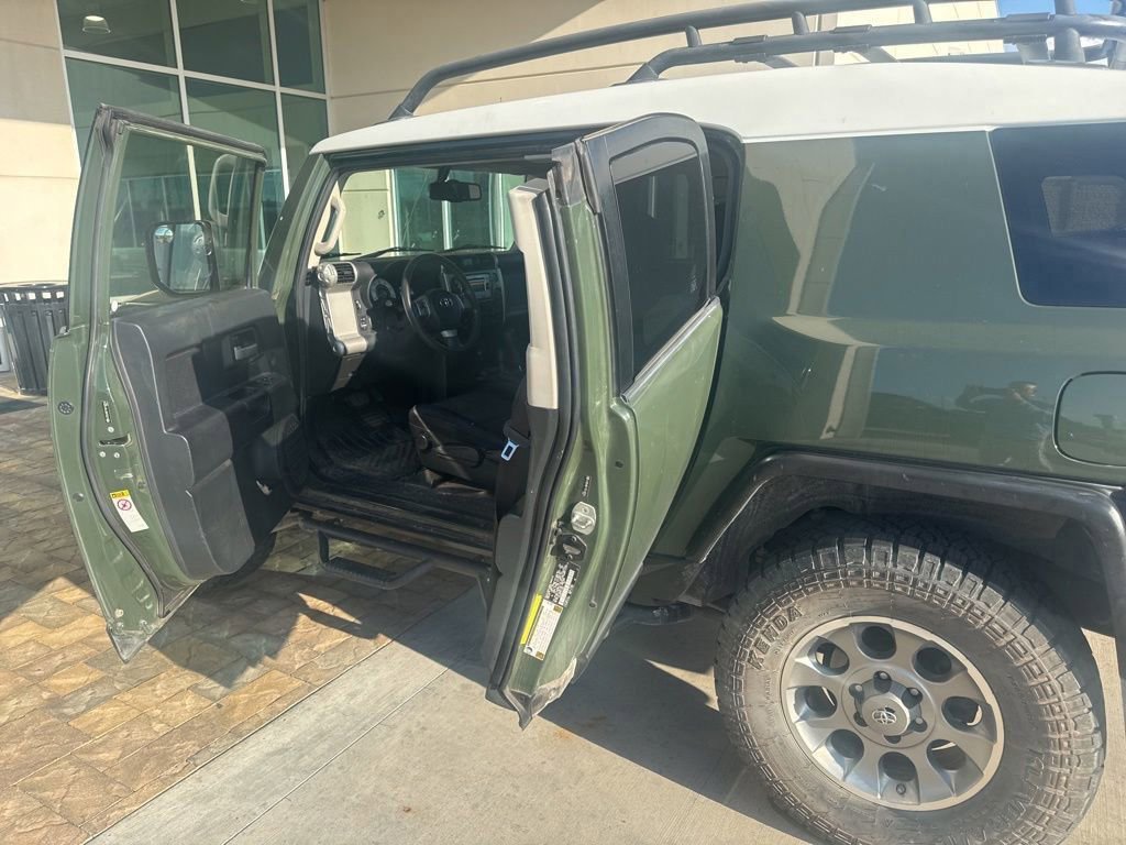 Used 2012 Toyota FJ Cruiser 4WD w/ Convenience Pkg image 25