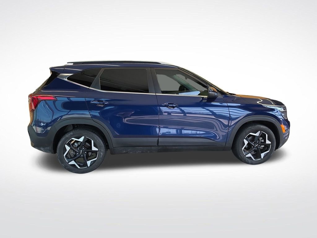 Certified 2024 Kia Seltos EX FWD image 8