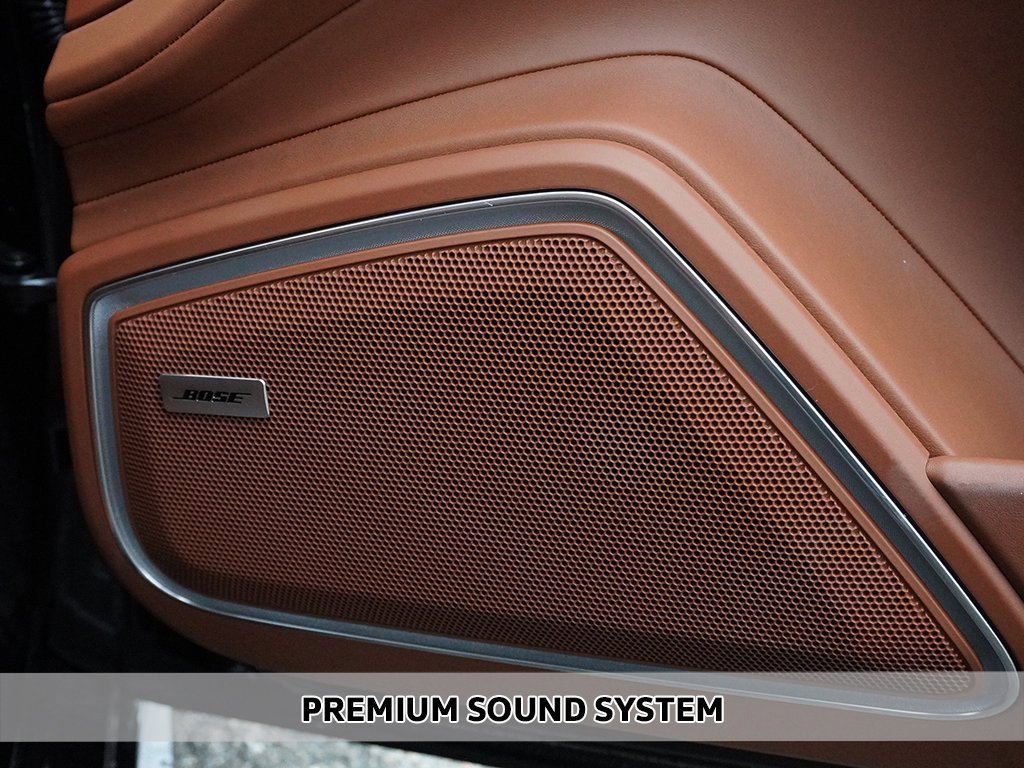 Used 2023 Porsche Panamera 4 Platinum Edition image 5