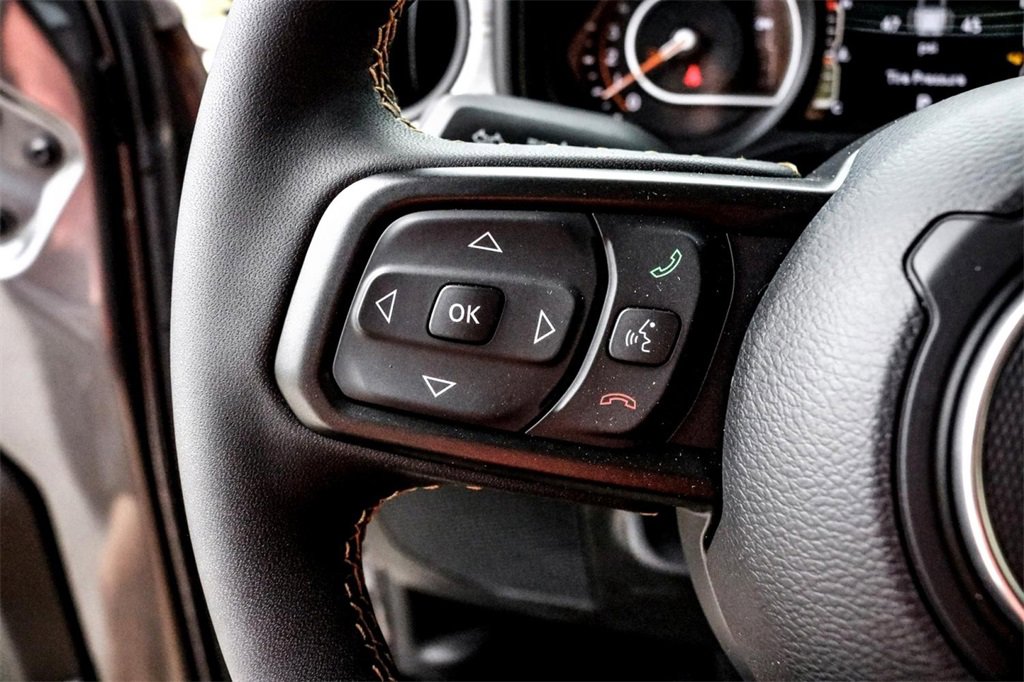 New 2024 Jeep Gladiator Sport image 13