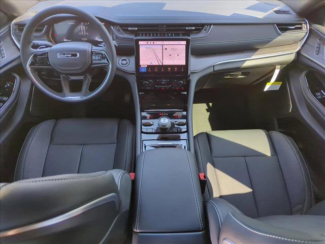 New 2025 Jeep Grand Cherokee Overland w/ Luxury Tech Group IV AWD/4WD image 16