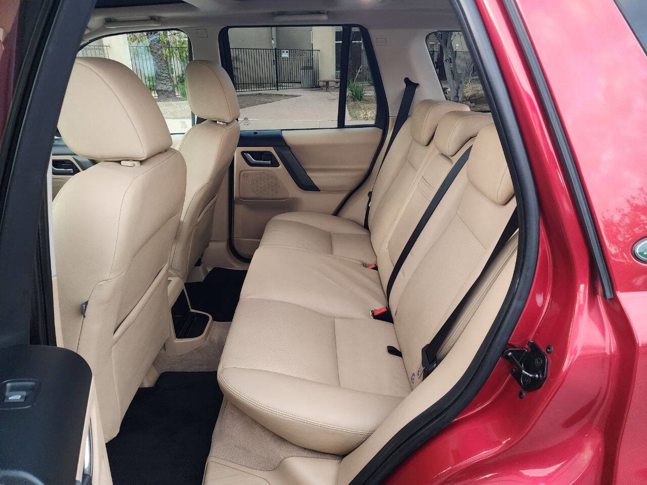 Used 2008 Land Rover LR2 HSE image 15