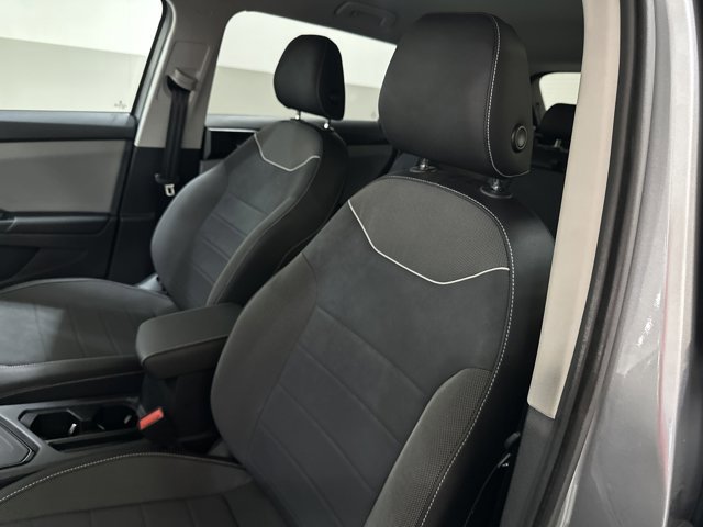 Certified 2023 Volkswagen Taos SE image 13