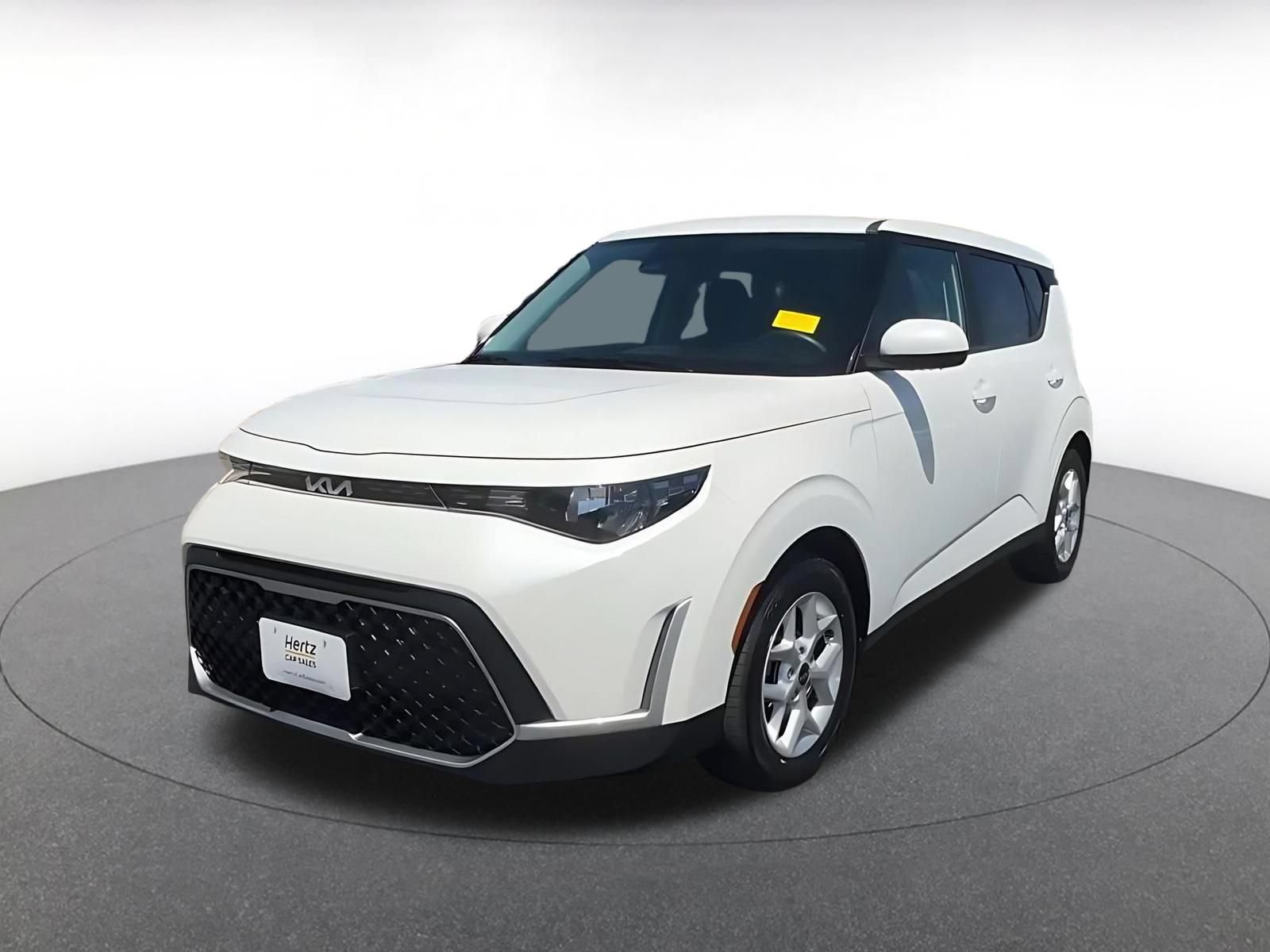 Used 2025 Kia Soul LX w/ LX Technology Package FWD image 7