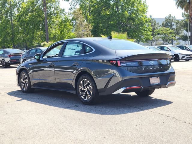 New 2026 Hyundai Sonata Blue FWD image 3