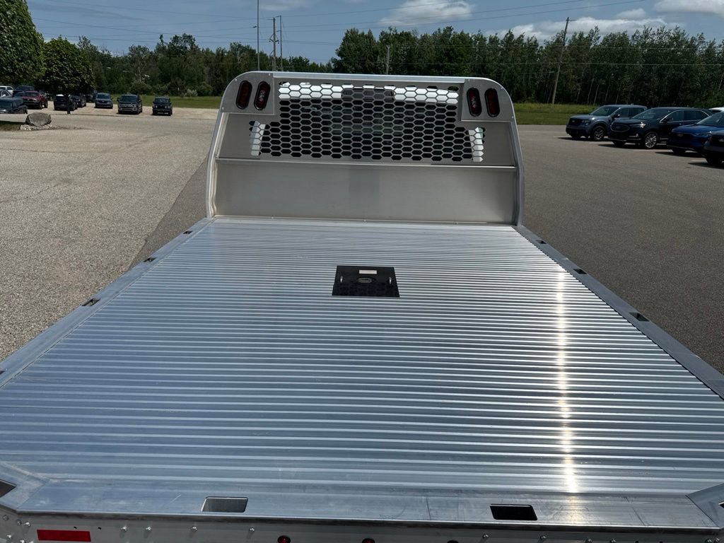 New 2026 RAM 5500 Tradesman w/ Chrome Appearance Group AWD/4WD image 4