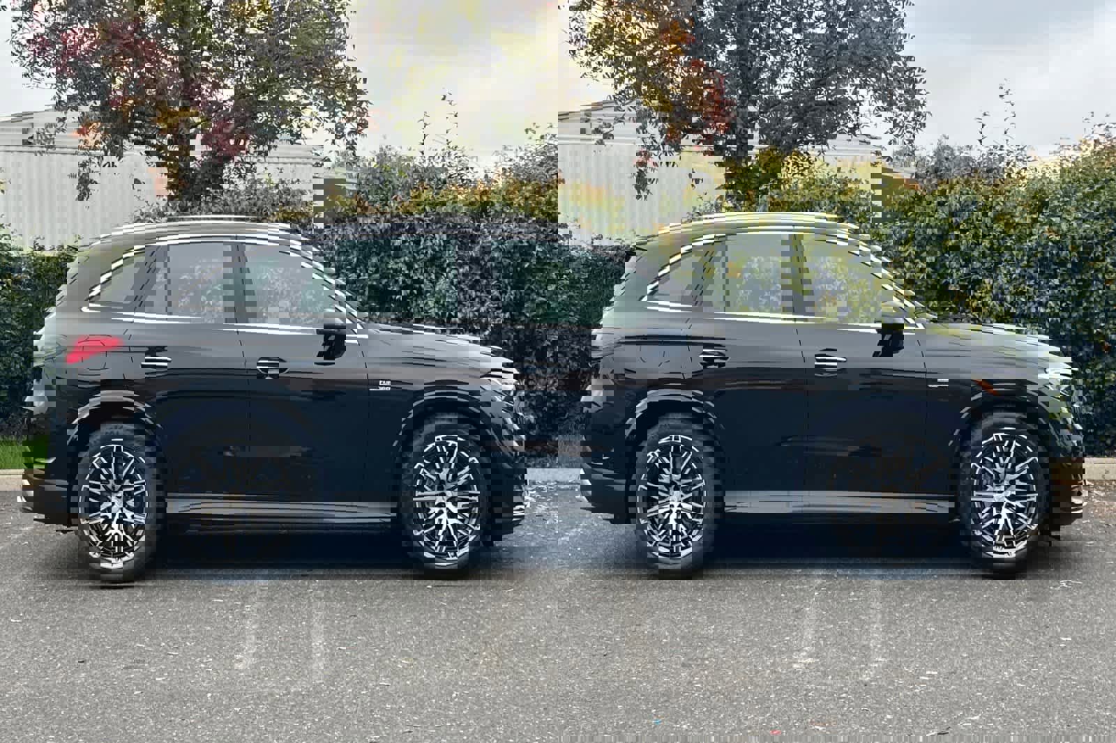 New 2026 Mercedes-Benz GLC 43 AMG 4MATIC image 2